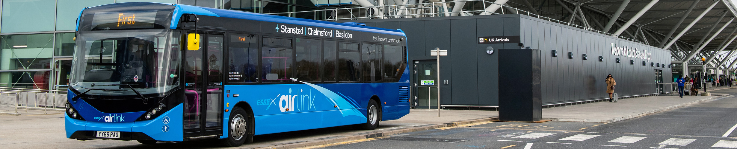 x10-basildon-to-stansted-airport-first-bus